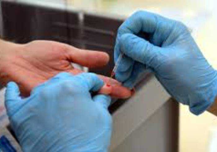 Test rapido studenti e famigliari: si allarga l'elenco delle farmacie