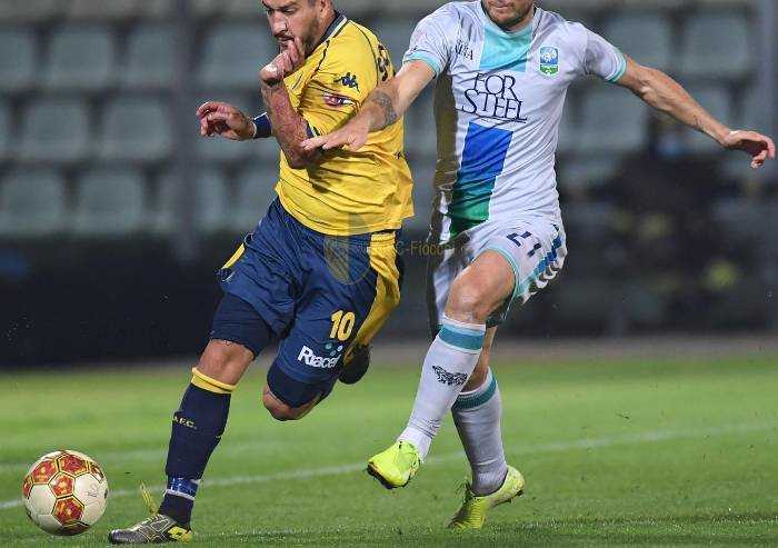 Il Modena piace, merita, ma non va oltre lo 0-0