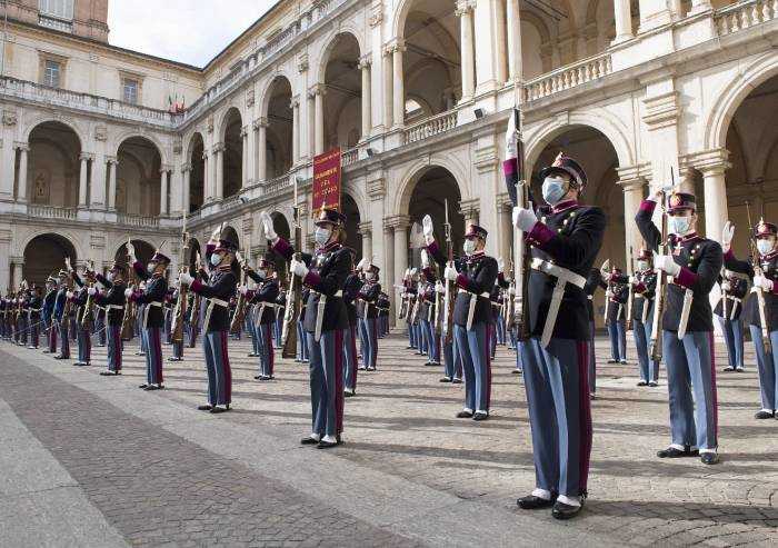 Accademia militare: giura il 201? corso 'Esempio'