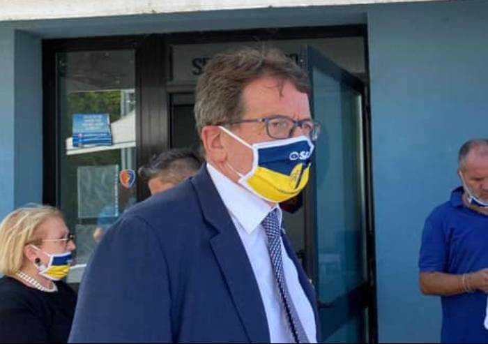 Modena, ordinanza Muzzarelli: negozi in centro chiusi alle 21