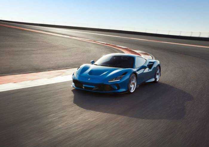 Ferrari, la F8 Tributo viene nuovamente premiata agli sport auto Award