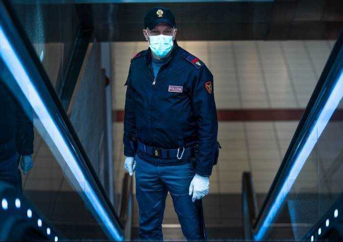 Spaccio Modena, nigeriano arrestato davanti all'Errenord