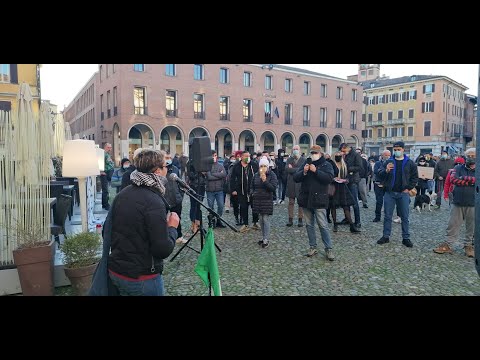 No Lockdown, ristoratori e partite Iva in Piazza Grande