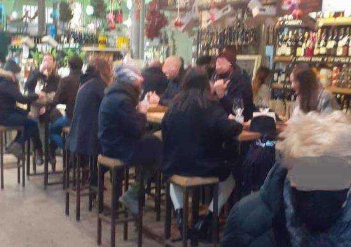 'Qui all'Albinelli come se il covid non esistesse'