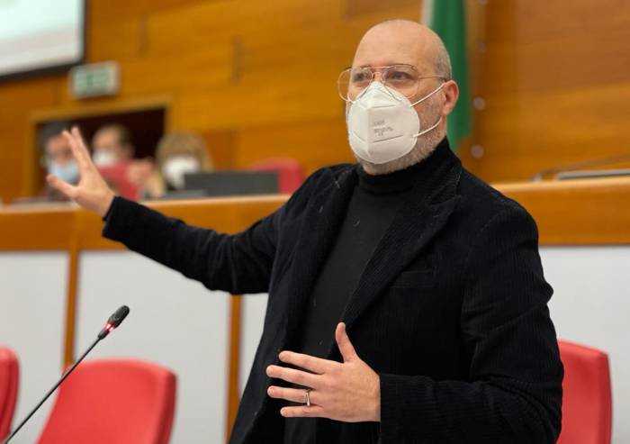 A Natale tour di Bonaccini e della giunta regionale negli ospedali Covid