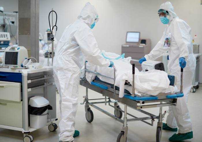 Covid, 1320 contagi e 65 decessi in Emilia Romagna