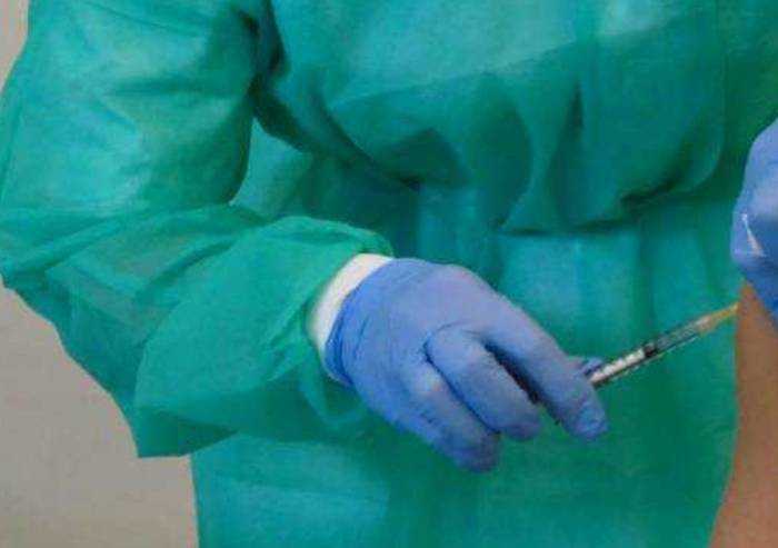 Al via la vaccinazione degli ultra ottantenni al domicilio: a Modena 9.060 dosi