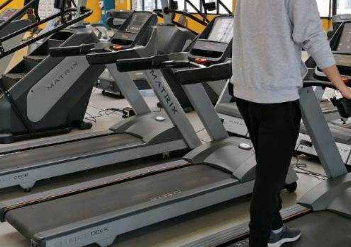 Palestra e pizzeria aperte: multe a gestori e clienti