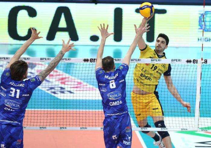 Volley: Modena chiude in bellezza regular season, e vince con Cisterna