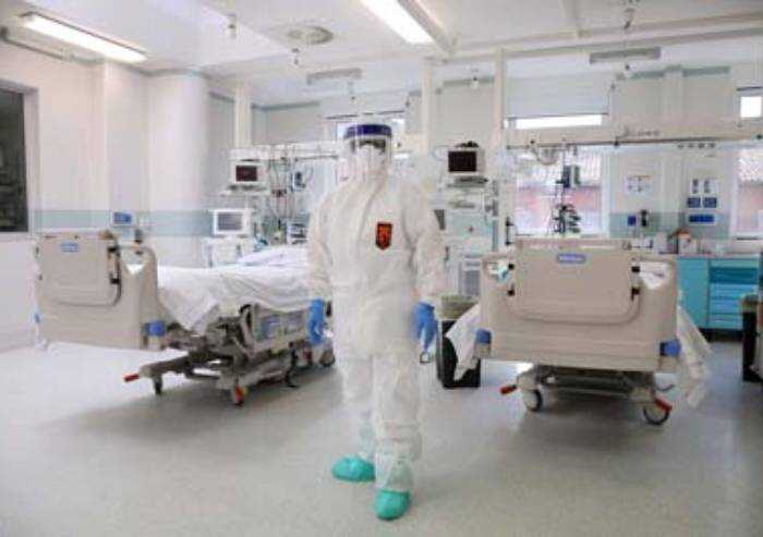 Covid Emilia Romagna sos ospedali: 'Ricoveri oltre livello di guardia'