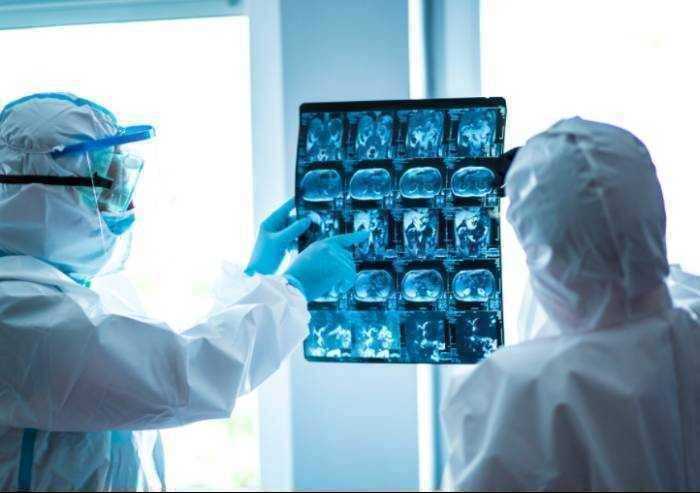 Covid in Emilia Romagna, 2950 contagi e 31 morti