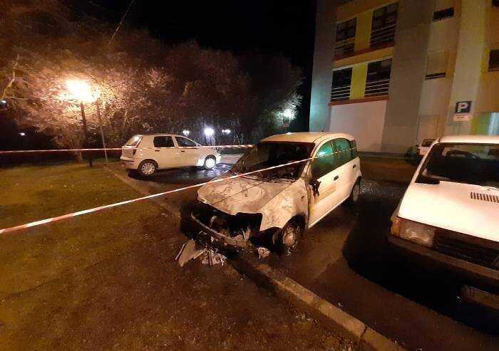 Mirandola: a fuoco auto del presidio Ausl, si sospetta il dolo