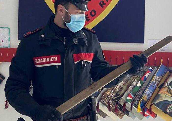 In gita fuori regione con mazza in auto: multa per 3 e una denuncia