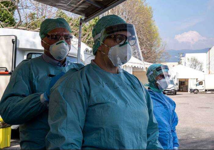 Covid, 2448 contagi in Emilia Romagna e 34 decessi