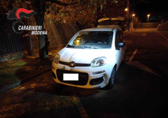 Modena, rapina a una 54enne: ritrovata l'auto. Fermato nordafricano