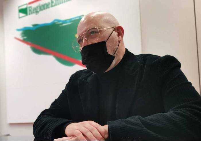 Vaccini, Bonaccini a Draghi: 'Il governo pensi a far arrivare le dosi'