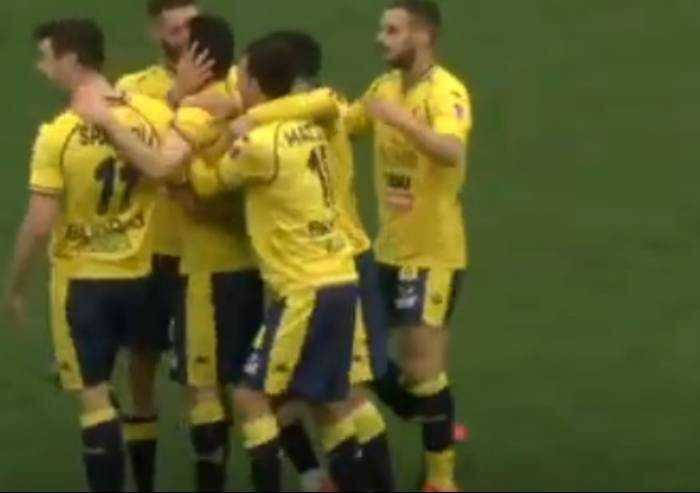 Il Modena ribalta lo svantaggio e torna alla vittoria: 3-1 all'Arezzo