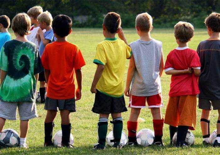 Modena, 241 bimbi nati da famiglie migranti diventano cittadini onorari