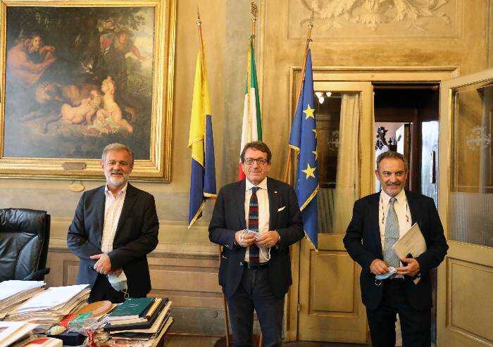 Da 'cittadini irresponsabili' a 'tutto aperto': onda anomala modenese