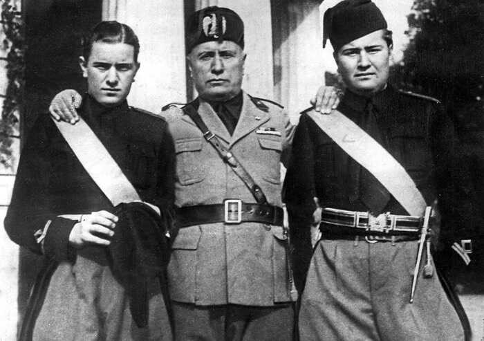 San Cesario, dopo 97 anni il Comune revoca la cittadinanza a Mussolini
