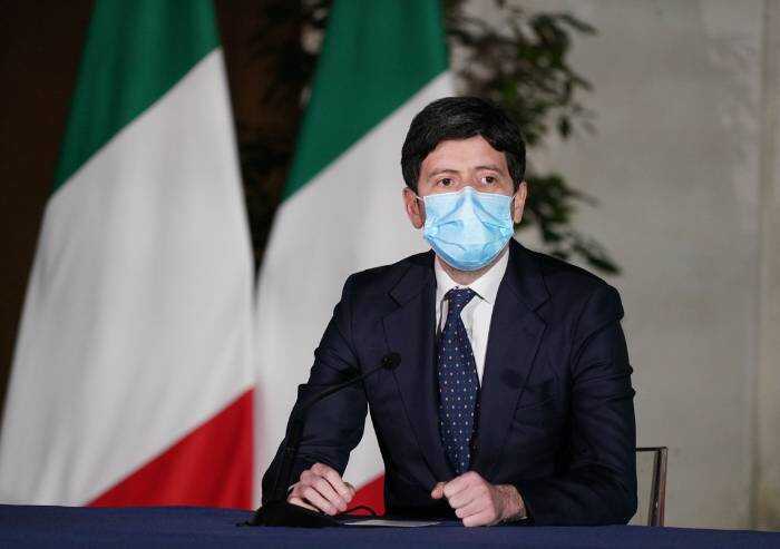 Speranza: 'Covid, stop ingresso chi è stato in India ultimi 14 giorni'