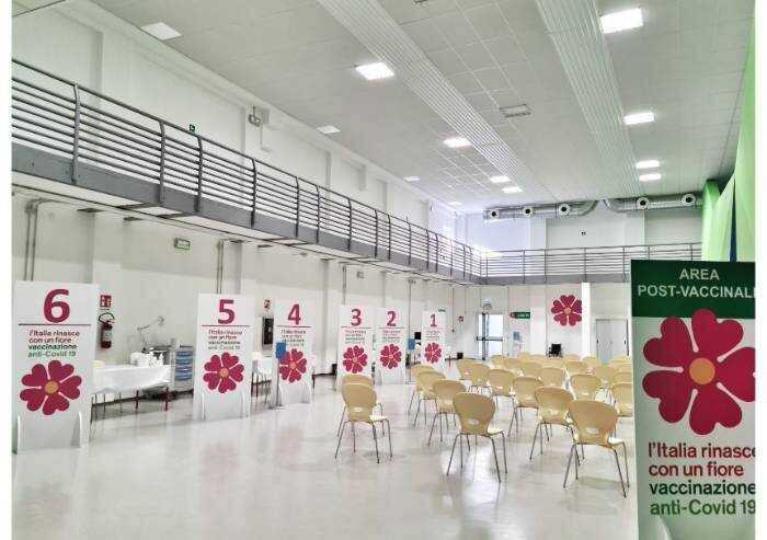 Vaccinazioni a regime: ieri 48.000 in regione, oltre 6000 a Modena