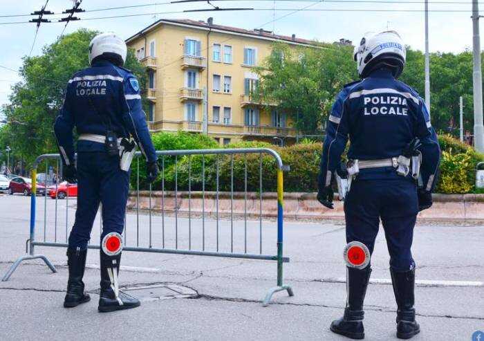 La Polizia locale avverte: occhio all'efficienza dei dispositivi