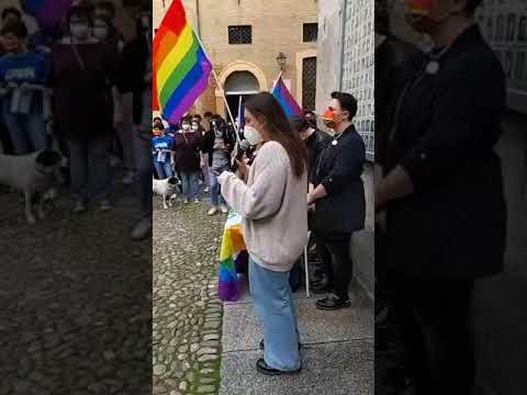 Modena, Arcigay in piazza per l'approvazione del Ddl Zan