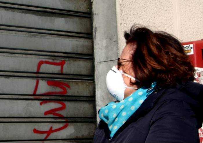 Ex primo Ps Modena: 'Portare mascherine all'aperto è superstizione'