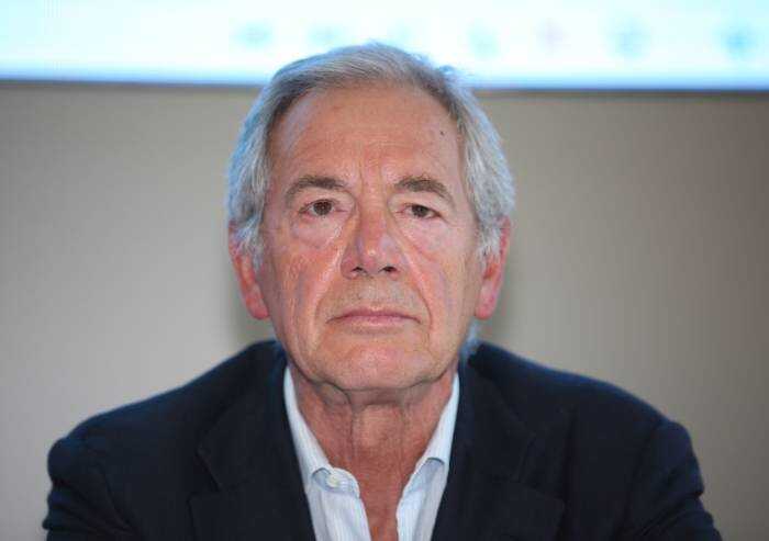 Bertolaso contro il Tg1: 'Con notizie allarmanti gente non si vaccina'