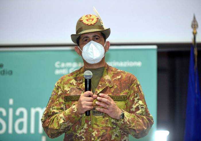 Covid, Figliuolo: 'Dal 3 giugno vaccinazioni per tutte classi d'età'