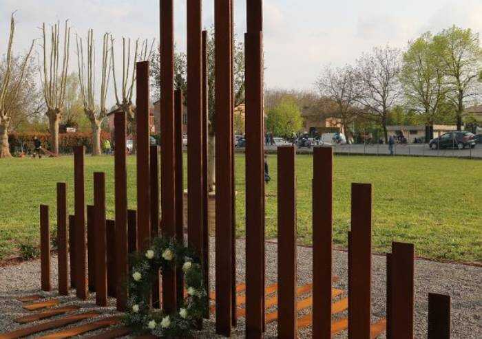 Sisma, 9 anni fa la scossa che provocò 20 vittime: il vescovo ricorda