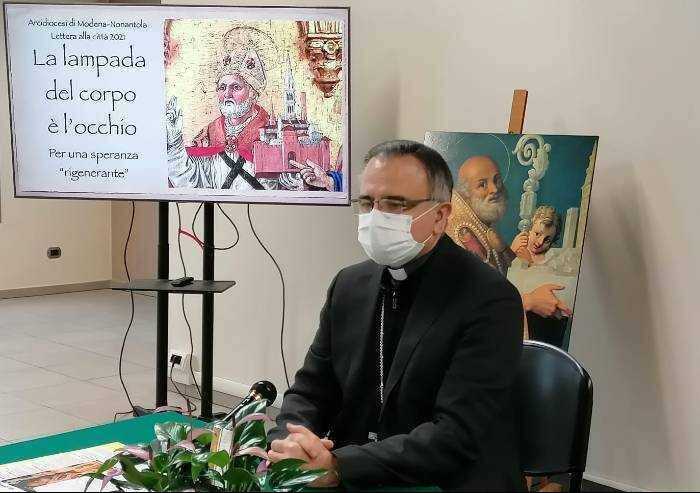 Vescovo Castellucci: 'Chiesa alleata col potere? Non è la verità'