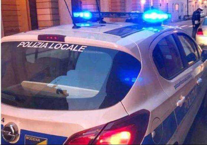 Modena, 50enne denunciato: 'Sono io la prima vittima dell'aggressione'
