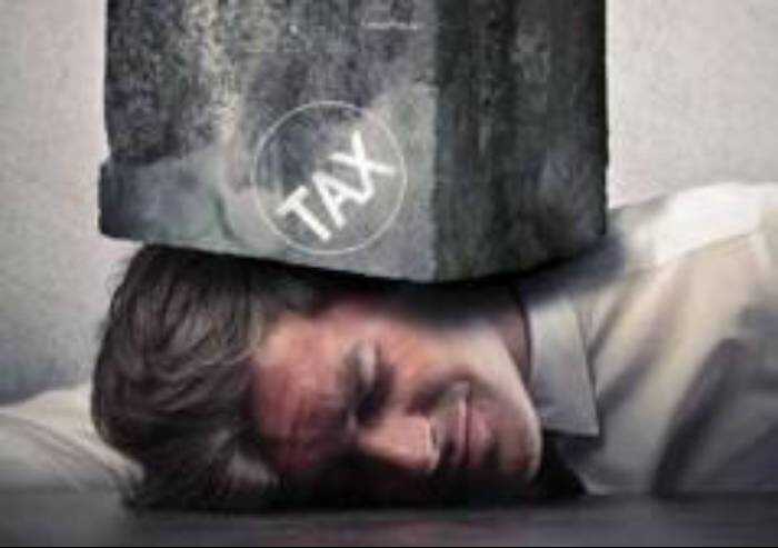 Forza Italia: tassazione non sopra il 33% in Costituzione