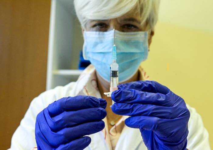 Muore 54enne per trombosi celebrale dopo vaccino Johnson and Johnson