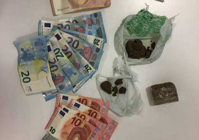 Sassuolo, spacciava al parco: arrestato senza fissa dimora