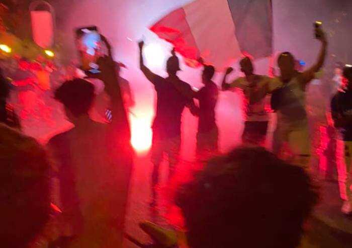 Modena, finale Europei: prefetto fa transennare fontana del Graziosi