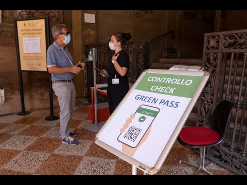 Bologna, primo giorno di Green Pass, ristoratori tra timori e speranze
