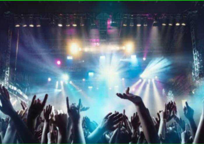 Spagna, no all'obbligo del pass sanitario nelle discoteche