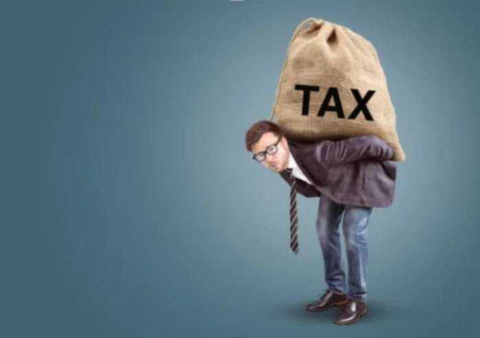 Famiglie tartassate e più povere, in 10 anni +46 miliardi di tasse