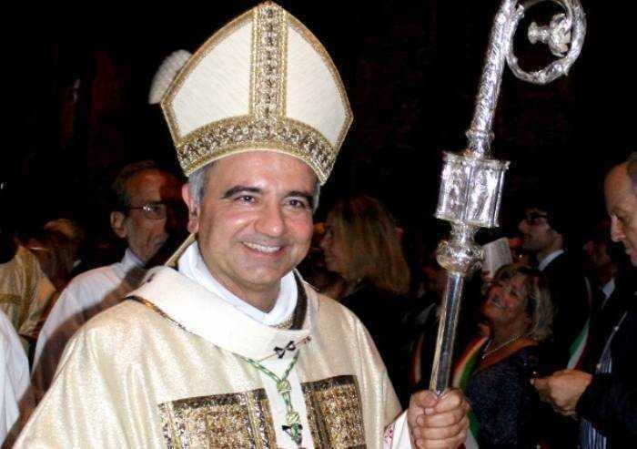 Solennità Assunta, vescovo Carpi: 'Dio ci consegna alle braccia di una mamma'