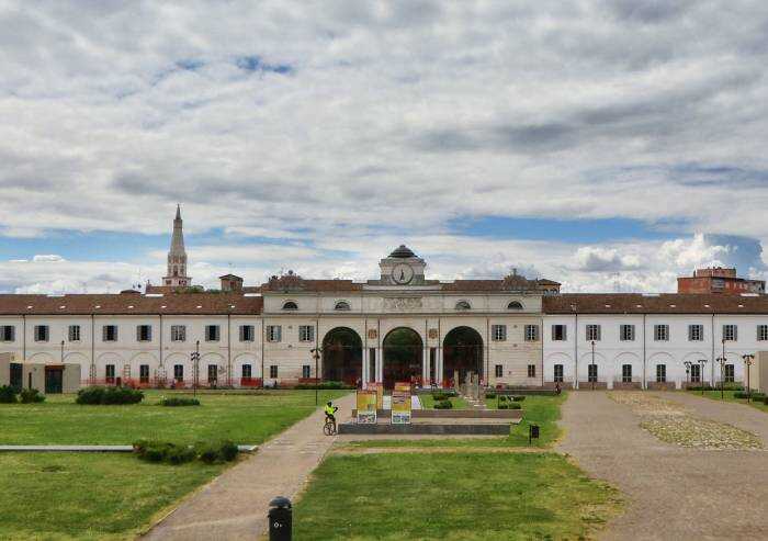 Pensiero unico e critiche marginalizzate, il (pessimo) caso modenese