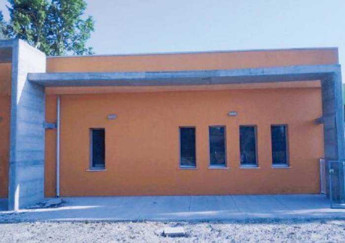 Scuola S.Giacomo Mirandola: dopo la ricostruzione la demolizione