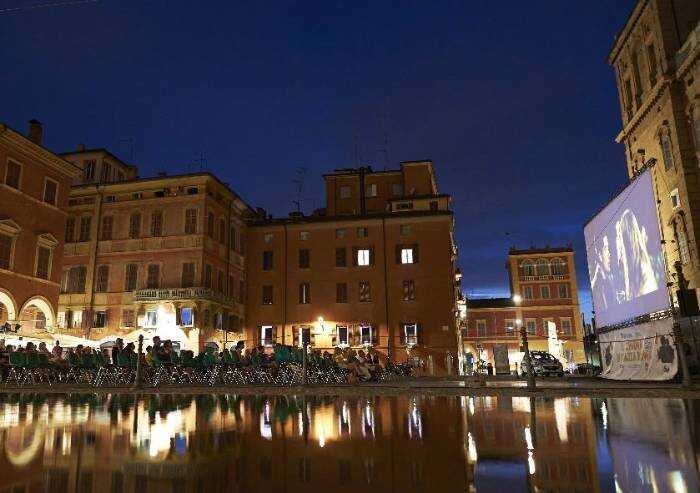 Modena, torna cinema all'aperto: il Green pass è sempre obbligatorio
