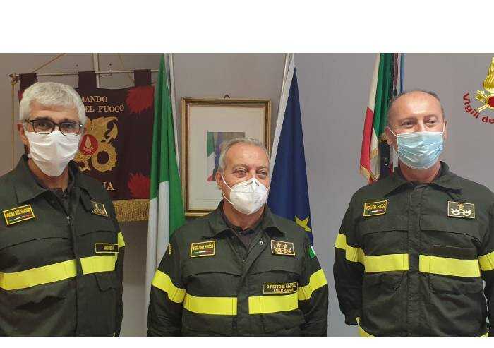 Modena, staffetta alla guida dei Vigili del fuoco