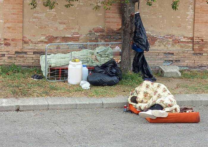 Aimi: 'Cimitero di San Cataldo, campo profughi a cielo aperto'