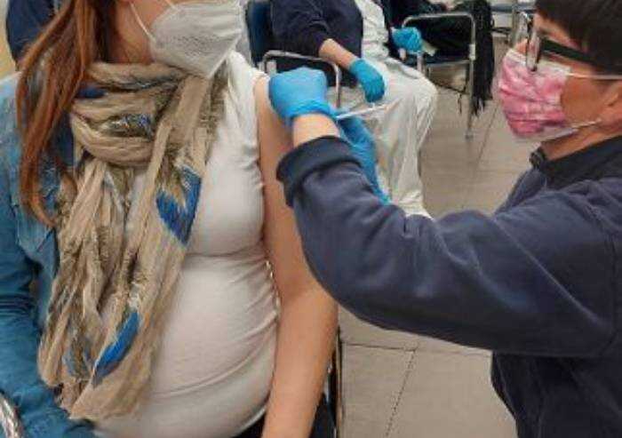 Vaccino Covid in gravidanza: 80 somministrazioni nel modenese