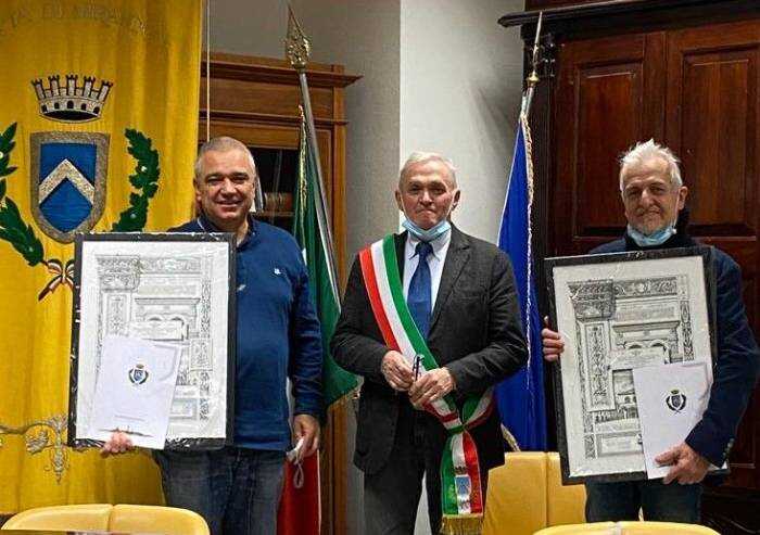 Mirandola, lotta al Covid: premiati i medici Toscani e Bandiera
