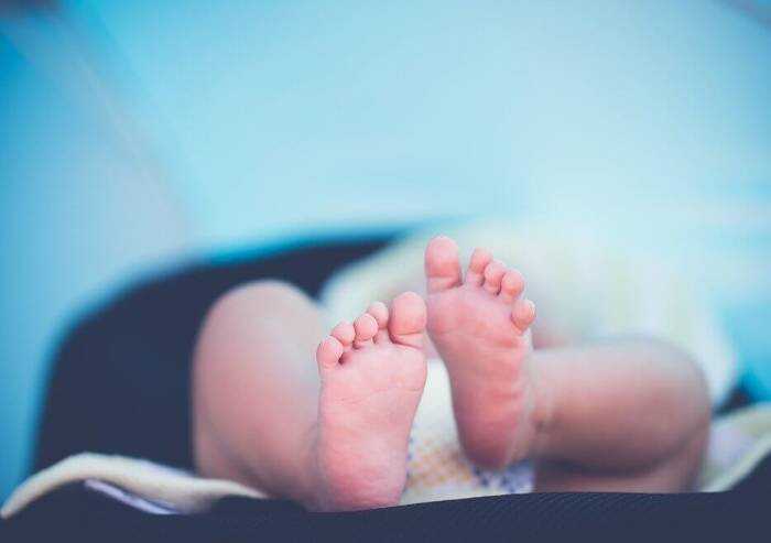 Vaccino anche ai neonati, Aifa: 'Primi dati a Pasqua'